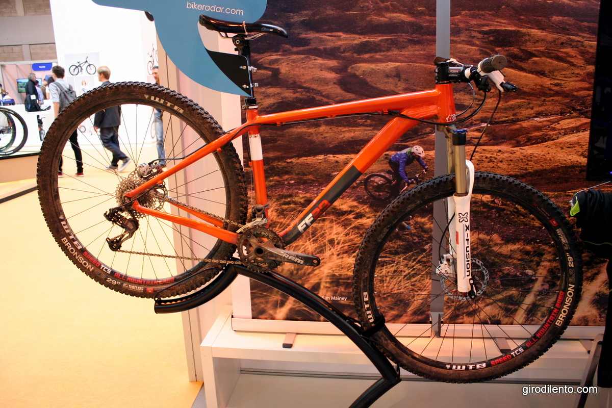 A mountain bike on my blog - the award winning Kinesis FF29 looking terrific in orange