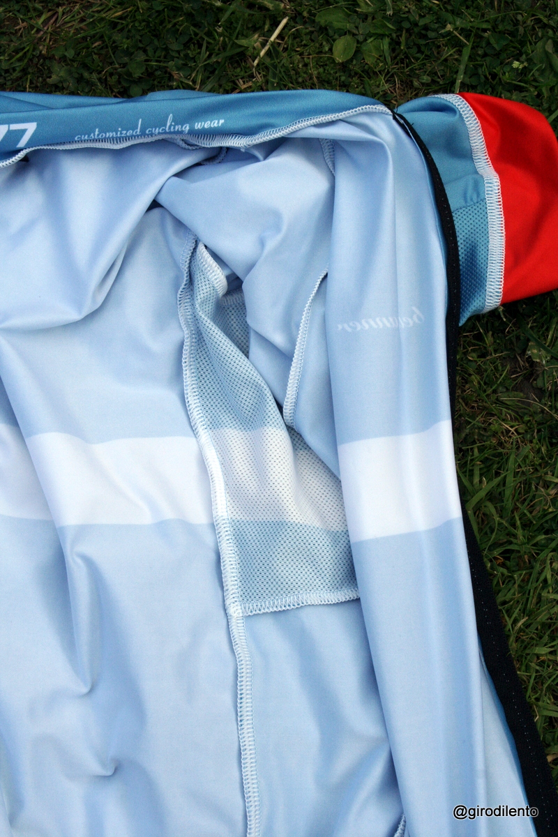 Inside the Bellitanner jersey, some stitching and breathability around armpits detail