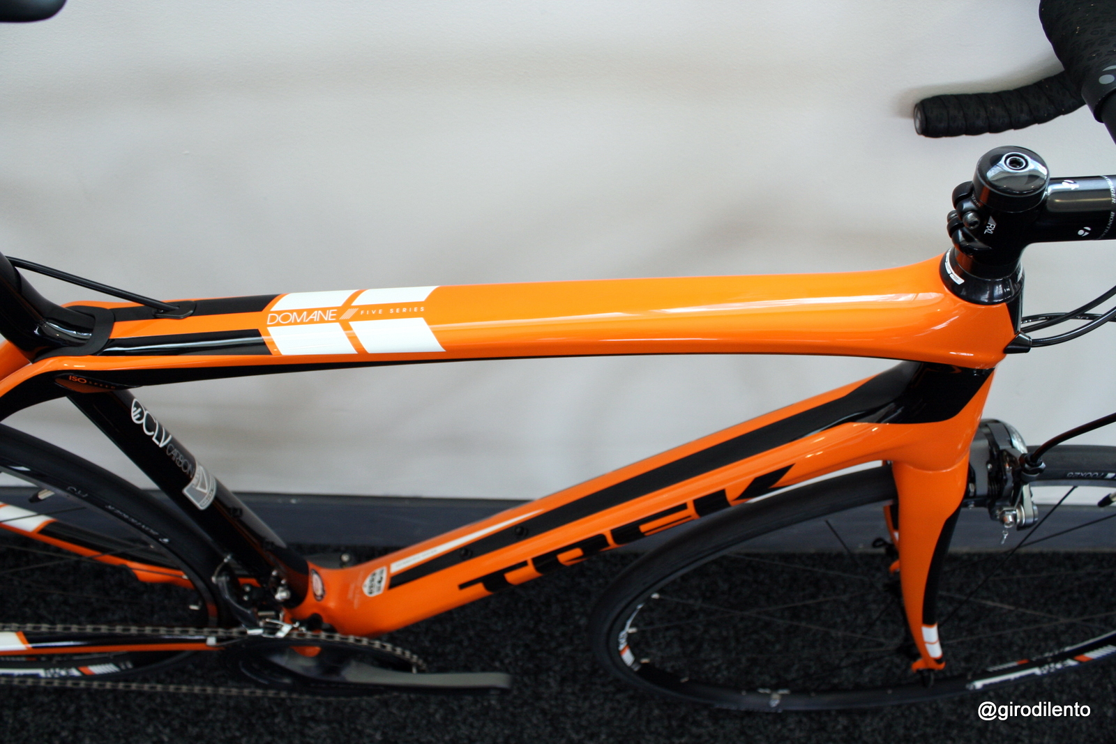 Domane 5.2 - did I mention I love that orange? Looks even better in the flesh